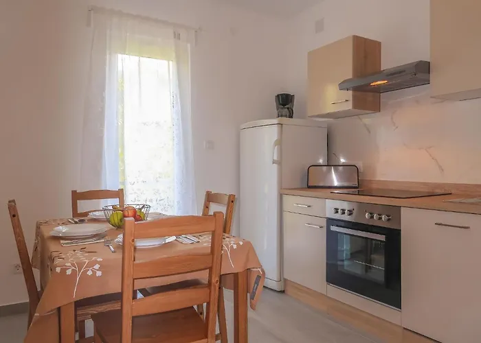 Gordana-2 By Interhome شقة